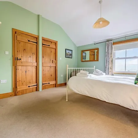 3 Bed In Thornthwaite Sz080