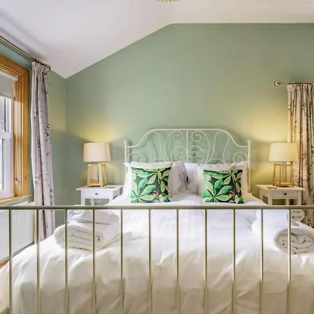 3 Bed In Thornthwaite Sz080